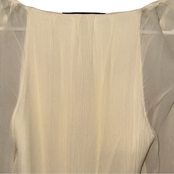 🔥HP🔥Diane von Furstenberg (DVF) cream Grecian-style blouse with rope details - Picture 8 of 10